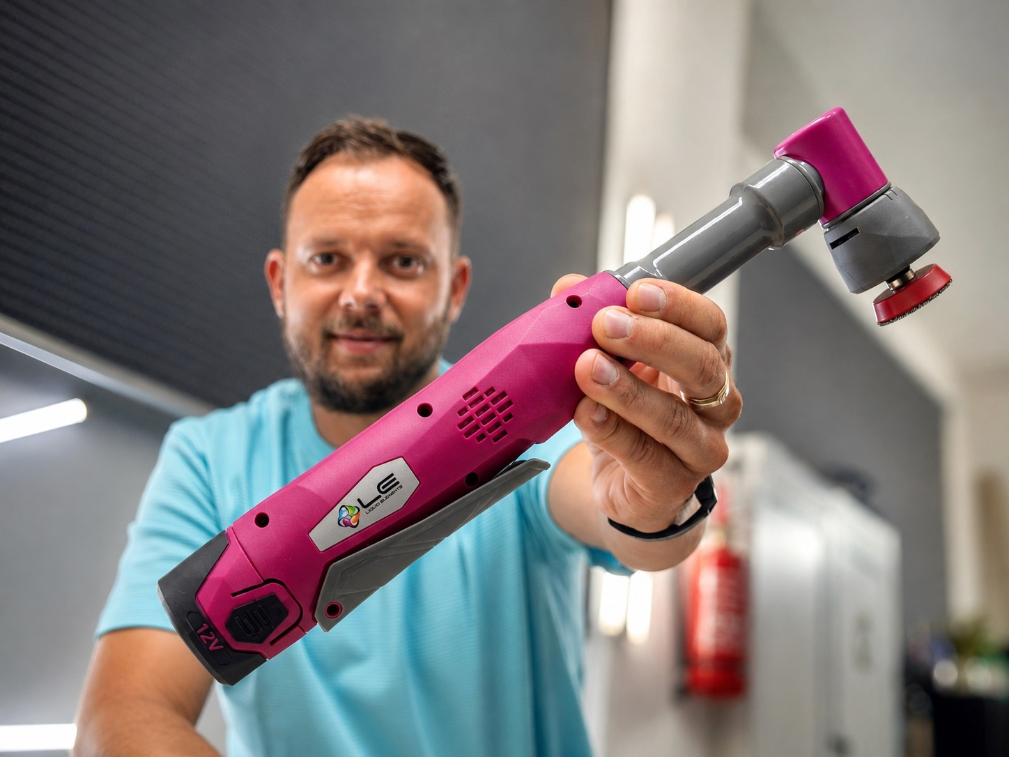 liquid-elements-a1000-v3-pink-aku-mini-lesticka-detailing.jpg